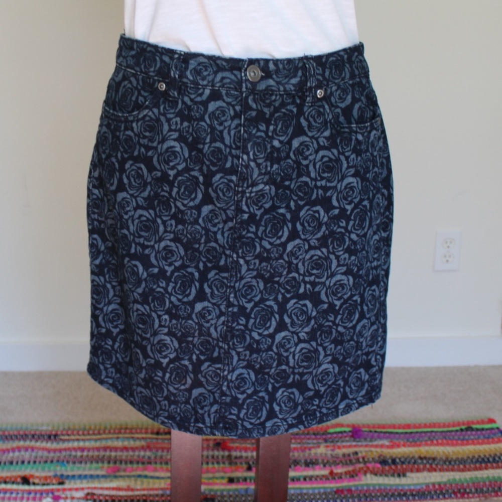 Rosette Denim Skort